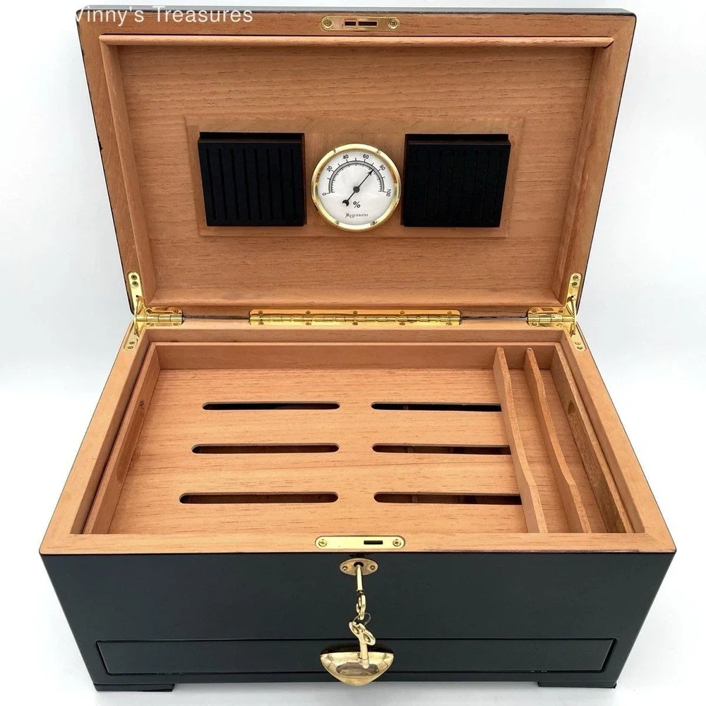 Humidor Supreme Limited Edition 2000 Cigar Humidor Wood Gloss Black With Key
